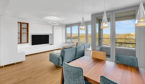 Pronájem Byt 2+1, Byt 2+1, Dvořákovo nábrežie, Bratislava - Staré Mest