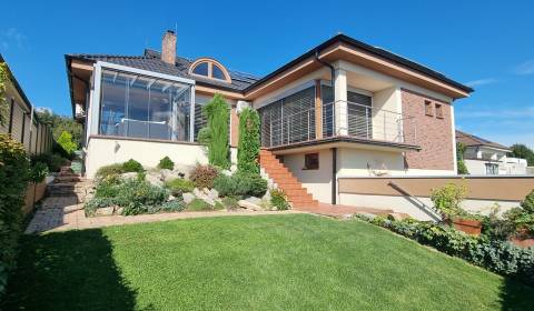 PRODEJ - Exkluzivní rodinný dům - Nitra, Zobor