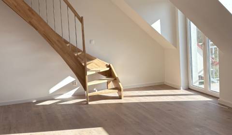 Prodej Byt 3+1, Byt 3+1, Galanta, Slovensko