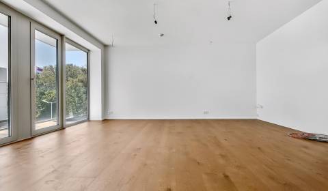 Prodej Byt 2+1, Byt 2+1, Krasovského, Bratislava - Petržalka, Slovensk