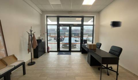 Pronájem Prostory pro obchod, Prostory pro obchod, Brnianska, Trenčín,