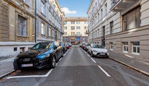 Prodej Byt 4+1, Byt 4+1, Gunduličova, Bratislava - Staré Mesto, Sloven