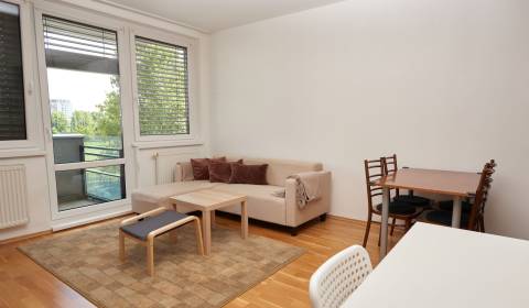 Pronájem Byt 2+1, Byt 2+1, Záporožská, Bratislava - Petržalka, Slovens