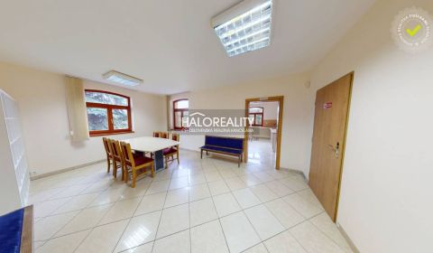 Pronájem Prostory pro obchod, Žiar nad Hronom, Slovensko