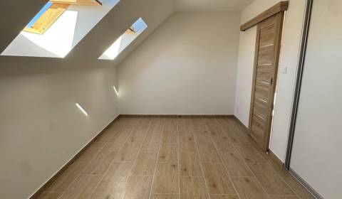 Prodej Byt 2+1, Byt 2+1, Bratislava - Vajnory, Slovensko