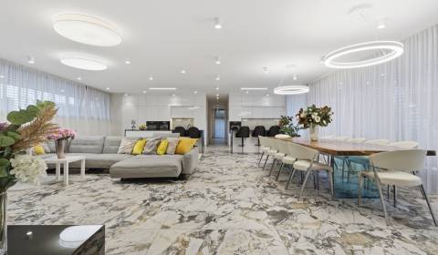 Prodej Rodinný dům, Rodinný dům, Jazdecká, Senec, Slovensko