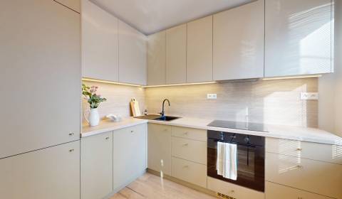 Prodej Byt 3+1, Byt 3+1, Štvrť SNP, Trenčín, Slovensko