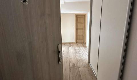 Prodej Byt 3+1, Byt 3+1, Vodná, Komárno, Slovensko