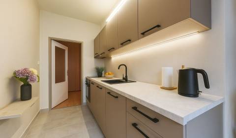 Prodej Byt 4+1, Byt 4+1, Banská Bystrica, Slovensko