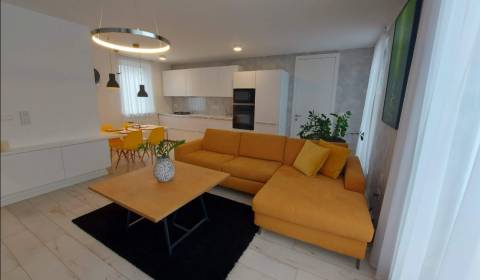 Pronájem Byt 2+1, Byt 2+1, Miletičova, Bratislava - Ružinov, Slovensko