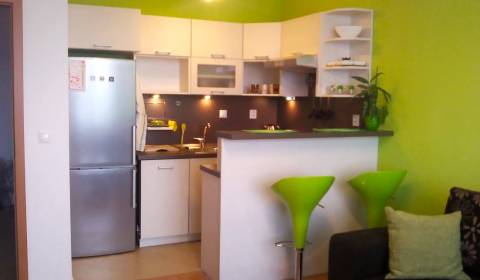 Pronájem Byt 2+1, Byt 2+1, Nevädzová, Bratislava - Ružinov, Slovensko