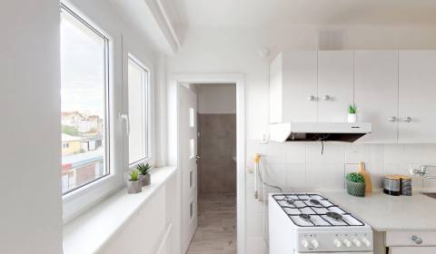 Prodej Byt 2+1, Byt 2+1, Školská, Galanta, Slovensko