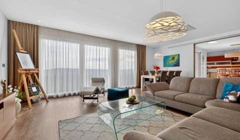 Prodej Byt 4+1, Byt 4+1, Hlaváčikova, Bratislava - Karlova Ves, Sloven