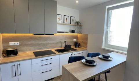 Pronájem Byt 2+1, Byt 2+1, Priemyselná, Dunajská Streda, Slovensko