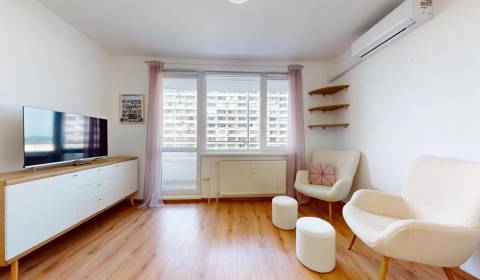 Pronájem Byt 2+1, Byt 2+1, Šustekova, Bratislava - Petržalka, Slovensk