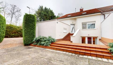 Prodej Rodinný dům, Rodinný dům, Ružová, Komárno, Slovensko