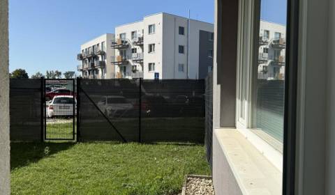 Pronájem Byt 2+1, Byt 2+1, Hlavná, Trnava, Slovensko