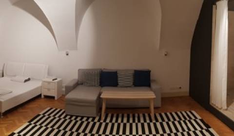 Pronájem Byt 1+1, Byt 1+1, Ventúrska, Bratislava - Staré Mesto, Sloven