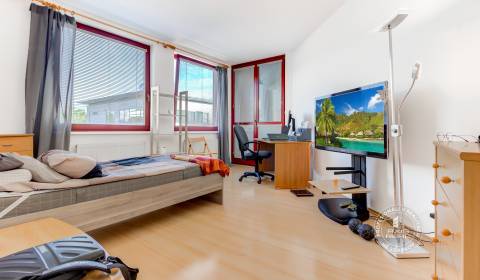 Pronájem Byt 2+1, Byt 2+1, Junácka, Bratislava - Nové Mesto, Slovensko