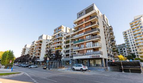 Prodej Byt 3+1, Byt 3+1, Prešovská, Bratislava - Ružinov, Slovensko