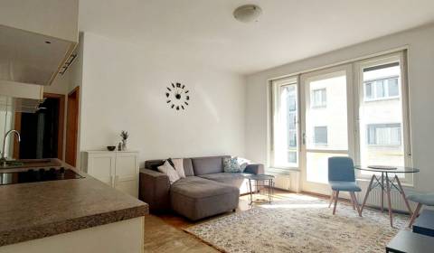 Prodej Byt 3+1, Byt 3+1, Gorkého, Bratislava - Staré Mesto, Slovensko