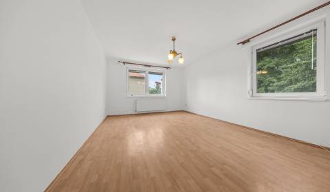 Prodej Byt 3+1, Byt 3+1, Budovateľská, Malacky, Slovensko