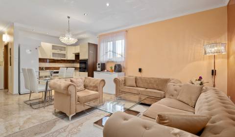 Prodej Byt 3+1, Byt 3+1, Senec, Slovensko