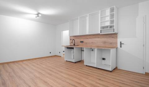 Prodej Byt 1+1, Byt 1+1, Drobného, Bratislava - Dúbravka, Slovensko