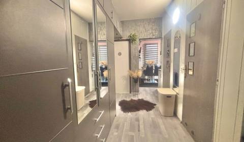 Prodej Byt 3+1, Byt 3+1, Centrum, Čadca, Slovensko