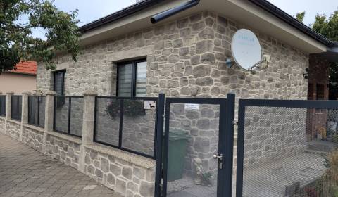 Prodej Rodinný dům, Rodinný dům, Komárno, Slovensko