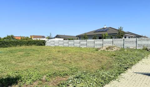 Prodej Pozemky - bydlení, Pozemky - bydlení, Bazová, Galanta, Slovensk