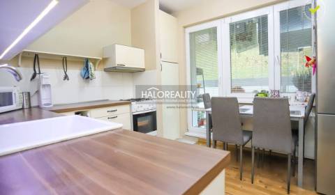 Prodej Byt 2+1, Považská Bystrica, Slovensko