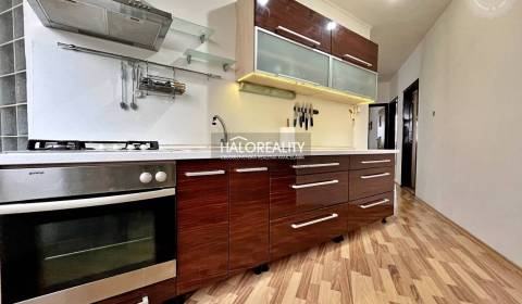 Prodej Byt 3+1, Levice, Slovensko