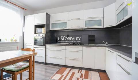 Prodej Byt 3+1, Považská Bystrica, Slovensko