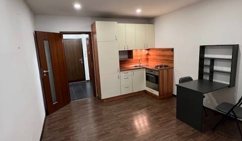 Prodej Byt 1+1, Byt 1+1, Kysucká, Senec, Slovensko