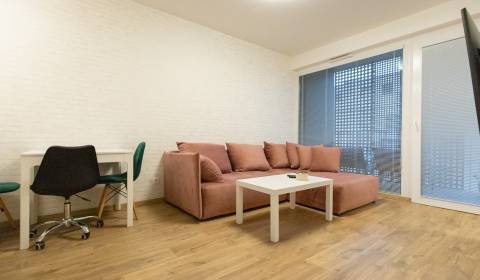 Pronájem Byt 2+1, Byt 2+1, Račianska, Bratislava - Nové Mesto, Slovens