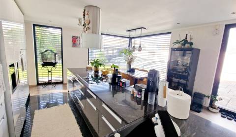 Prodej Rodinný dům, Rodinný dům, Jánošíkova, Piešťany, Slovensko