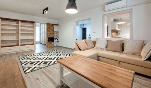 Prodej Byt 3+1, Byt 3+1, Pred poľom, Trenčín, Slovensko