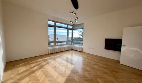 Prodej Rodinný dům, Rodinný dům, Vančúrova, Bratislava - Nové Mesto, S