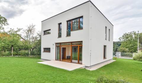 Pronájem Rodinný dům, Rodinný dům, Žilina, Slovensko