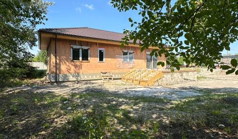 Prodej Rodinný dům, Rodinný dům, Komárno, Slovensko