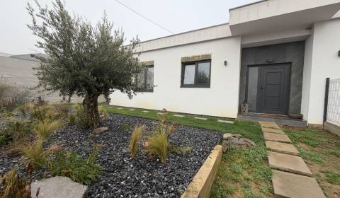 Prodej Rodinný dům, Rodinný dům, Tichá, Topoľčany, Slovensko