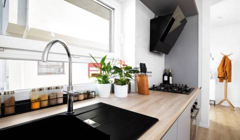 Prodej Byt 3+1, Byt 3+1, Pekná, Senec, Slovensko