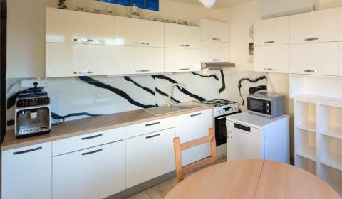 Prodej Byt 3+1, Byt 3+1, Komenského, Pezinok, Slovensko