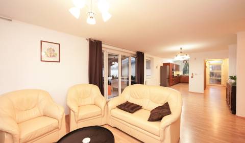 Prodej Rodinný dům, Rodinný dům, Hlavná, Dunajská Streda, Slovensko