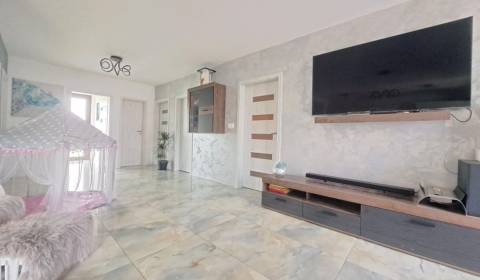 Prodej Rodinný dům, Rodinný dům, Kolónia, Galanta, Slovensko