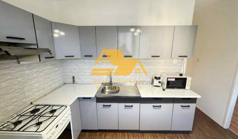 Pronájem Byt 3+1, Byt 3+1, Nové Zámky, Nové Zámky, Slovensko