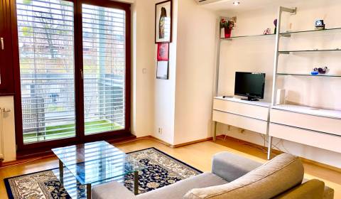 Pronájem Byt 2+1, Byt 2+1, Žabotova, Bratislava - Staré Mesto, Slovens