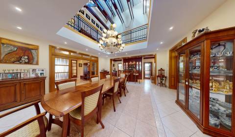 Prodej Rodinný dům, Rodinný dům, SNP, Senec, Slovensko