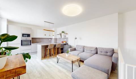 Prodej Byt 2+1, Byt 2+1, Muchovo nám., Bratislava - Petržalka, Slovens